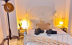 Cozy apartamento en Ruzafa para 2-3 personas con aire acondicionado y salida directa a terraza